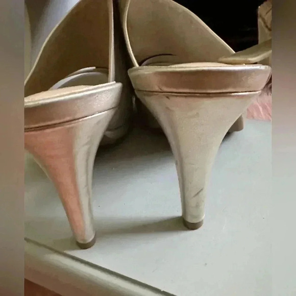 The Limited Terra Asymmetrical Sling - Picture 3 of 5